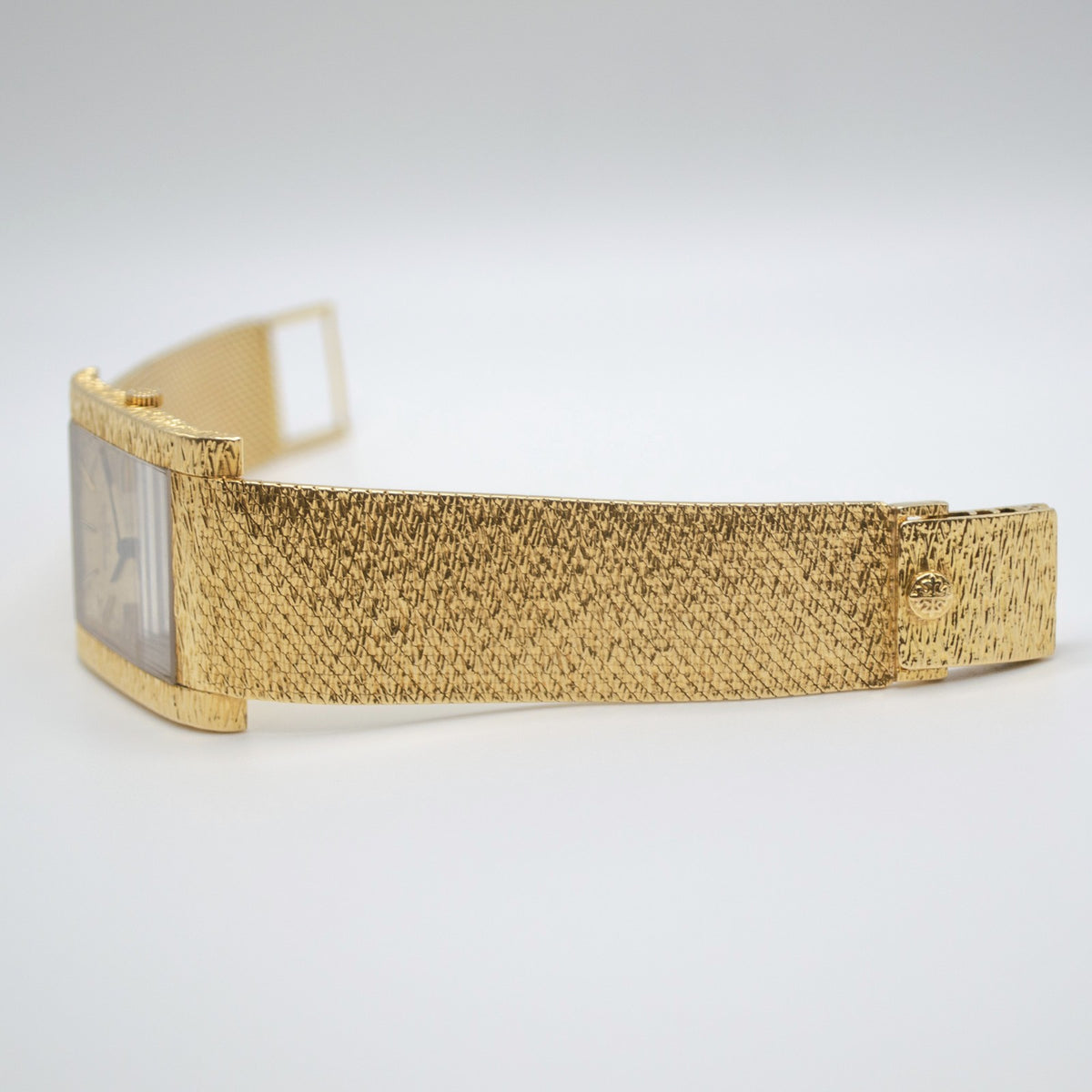 Patek Philippe Ref. 3553/1 18K Yellow Gold Bark Finish 1969 with Extract