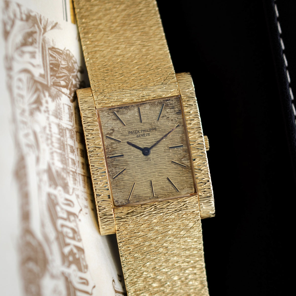 Patek Philippe Ref. 3553/1 18K Yellow Gold Bark Finish 1969 with Extract