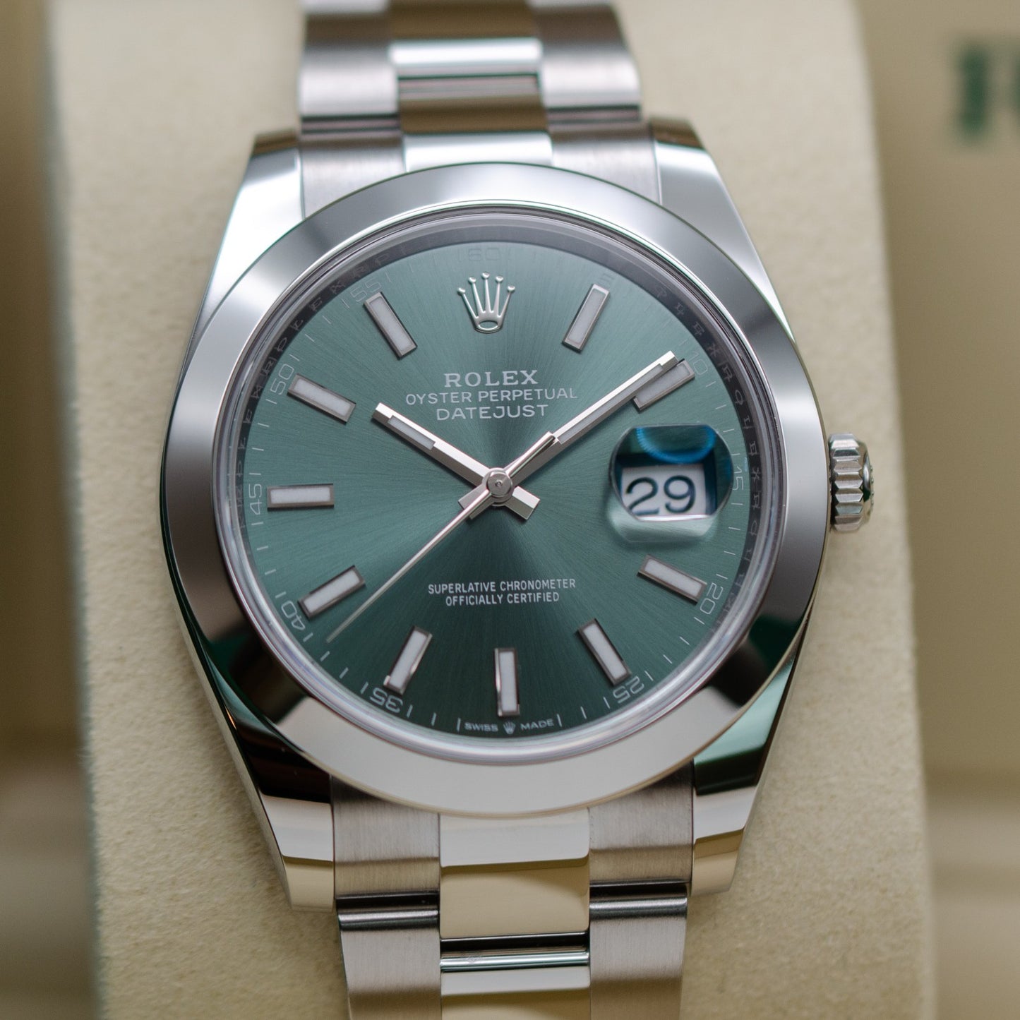 Rolex Datejust 41 Mint Green Smooth Oyster 2026 Full Set Unworn Ref. 126300