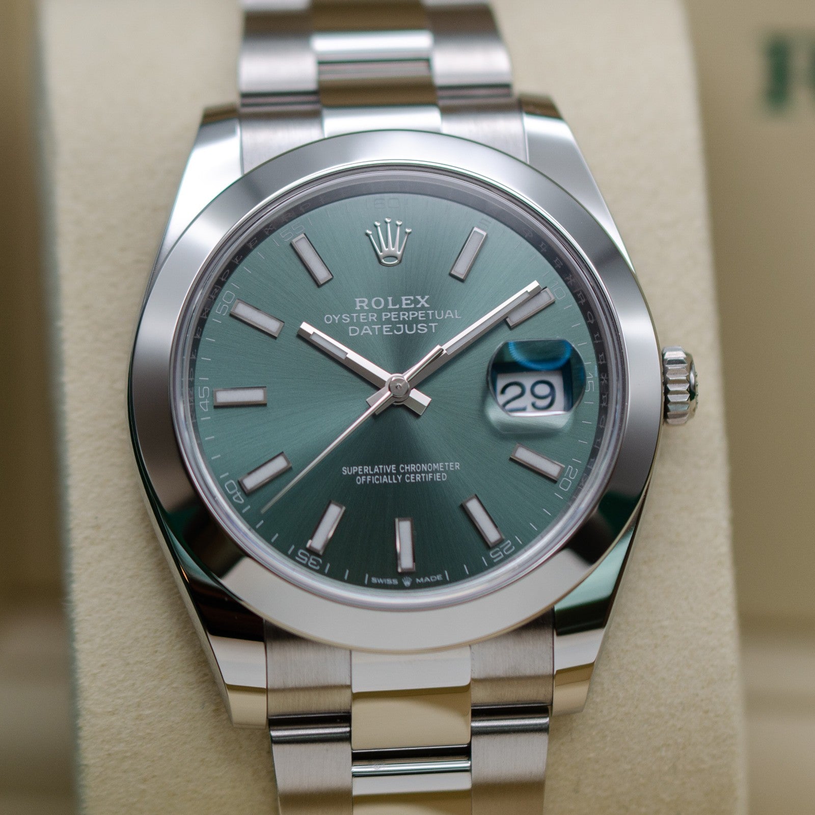 Rolex Datejust 41 Mint Green Smooth Oyster 2026 Full Set Unworn Ref. 126300