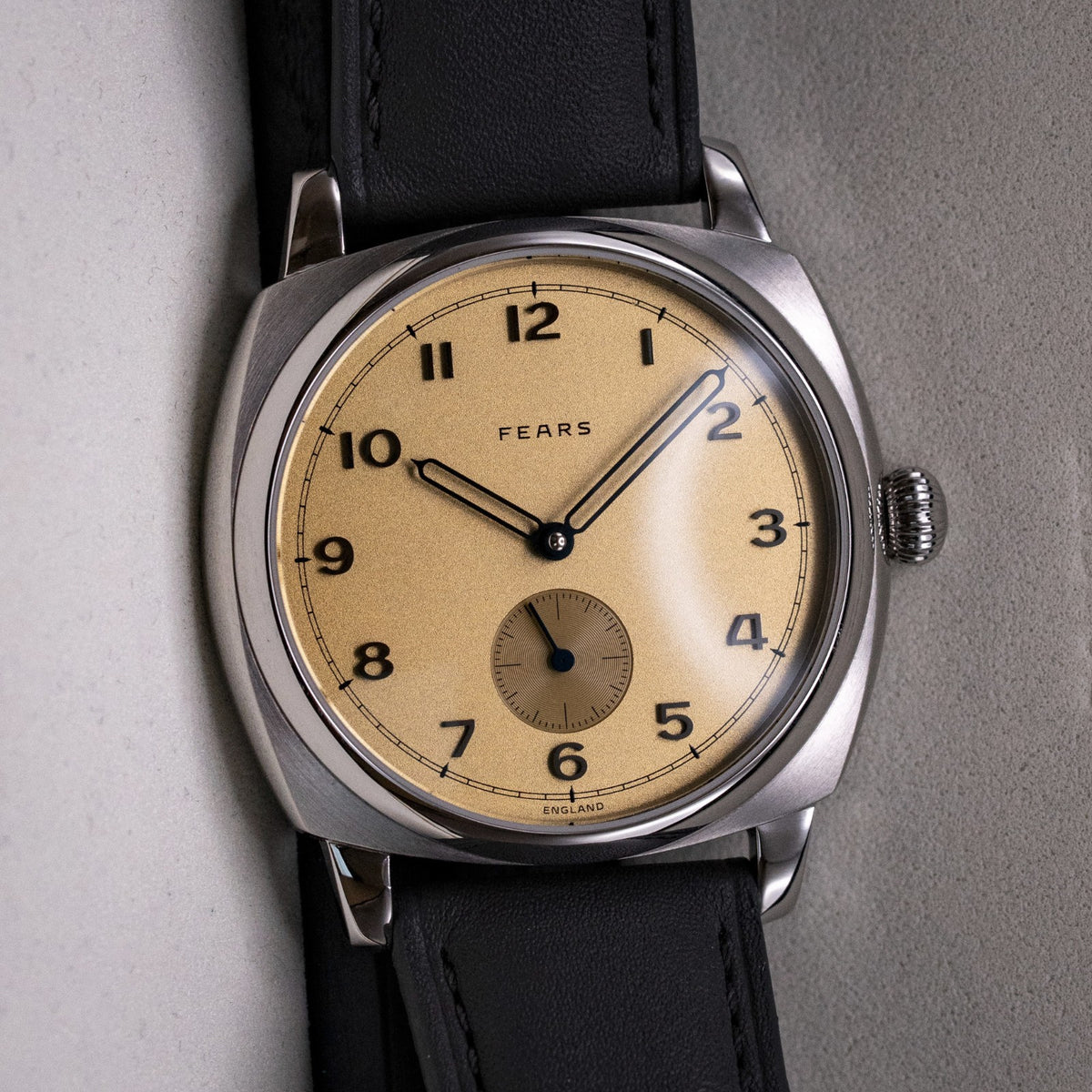 Fears Brunswick 38 Champagne