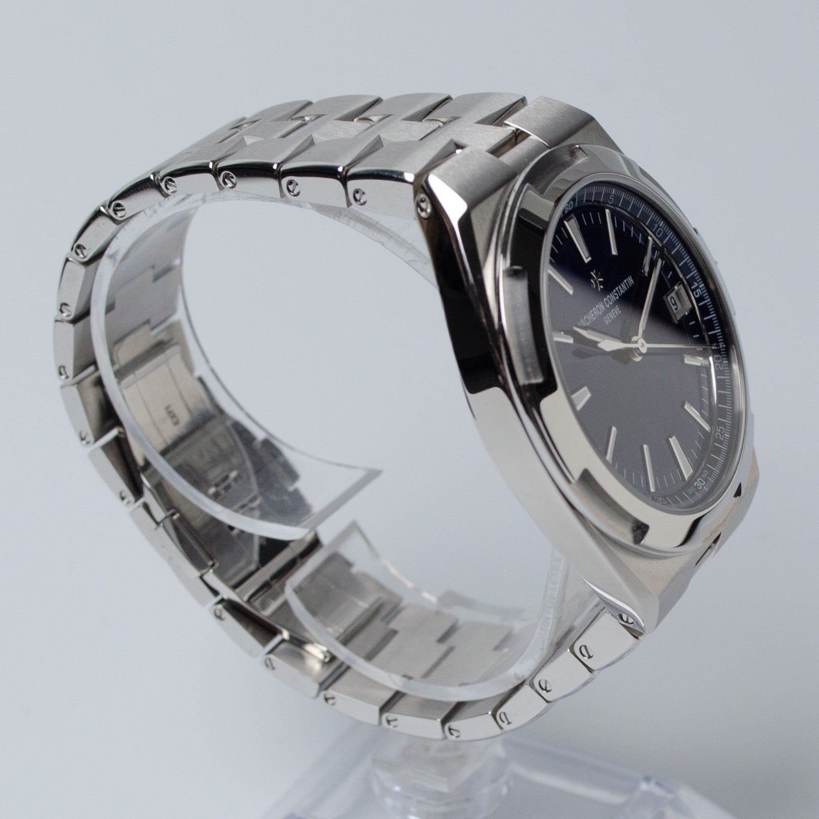 Vacheron Constantin Overseas 4520V/210A-B128