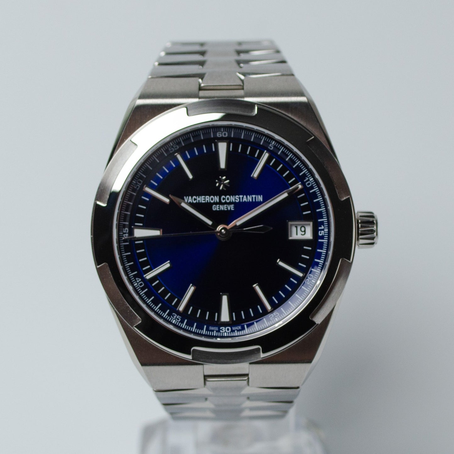 Vacheron Constantin Overseas 4520V/210A-B128