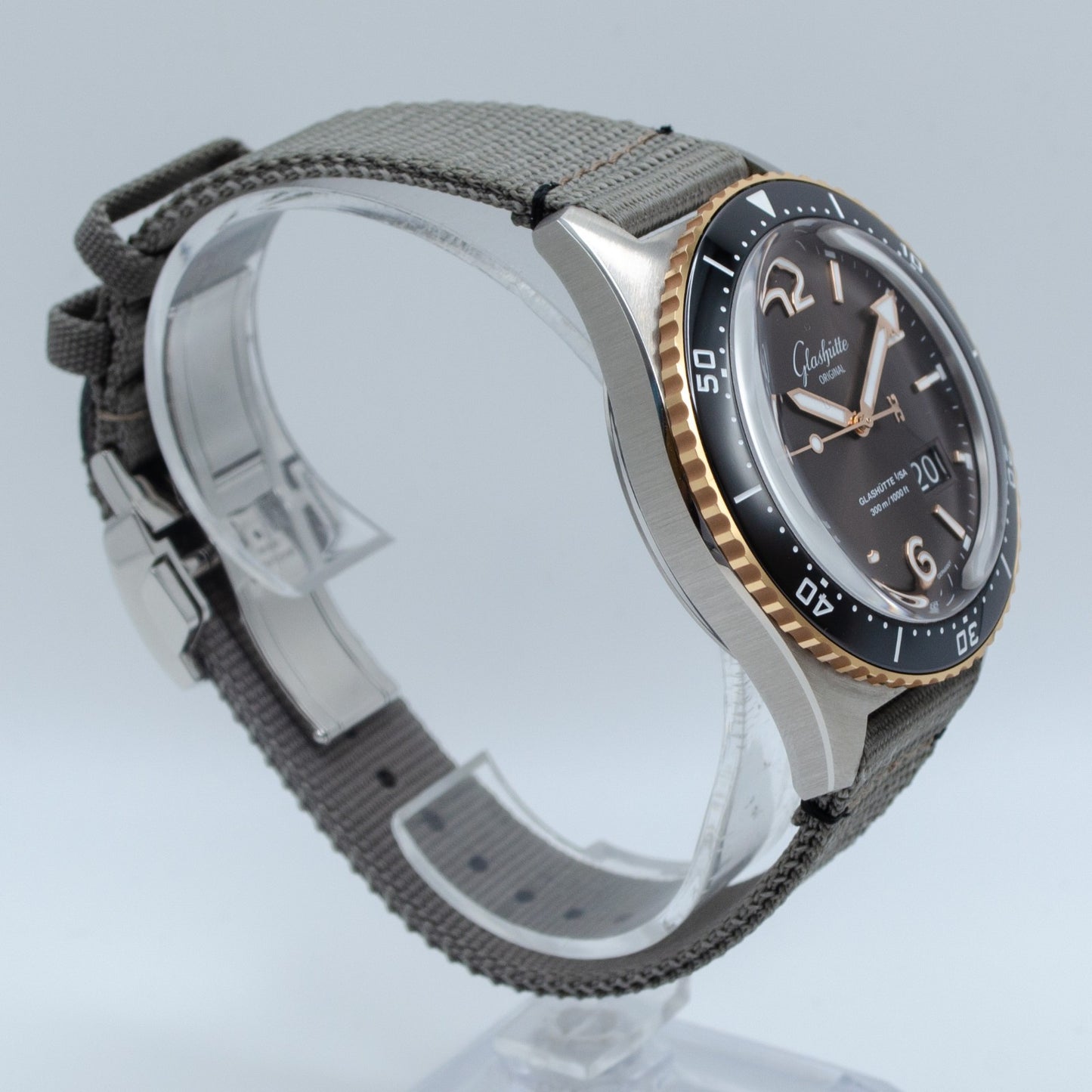 Glashütte Original SeaQ Panorama Date Steel & Rose Gold 1-36-13-04-91-34