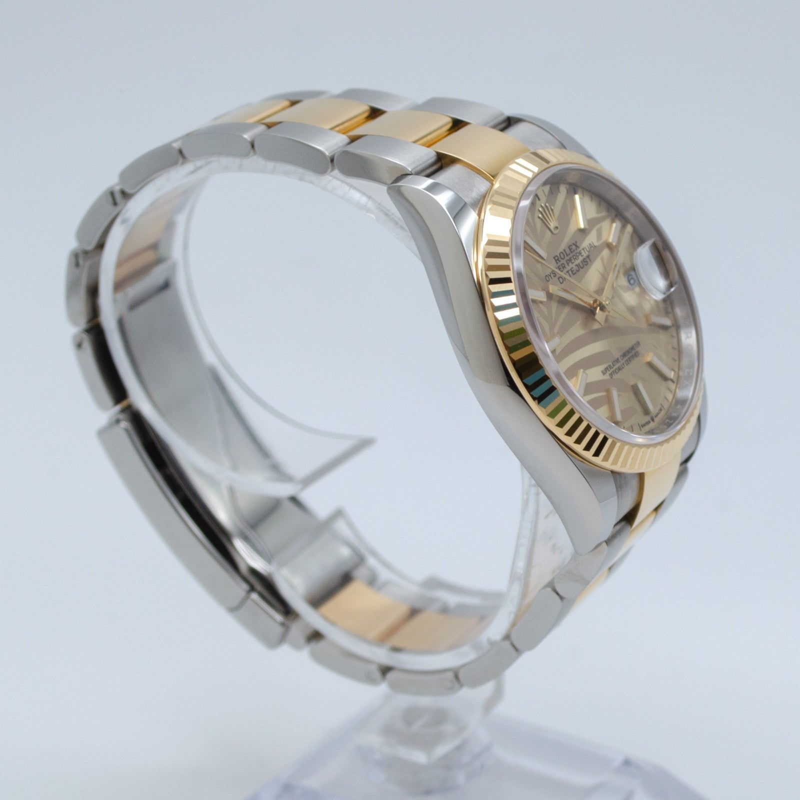 2021 Rolex Datejust 126233 Palm Dial Fluted Oyster
