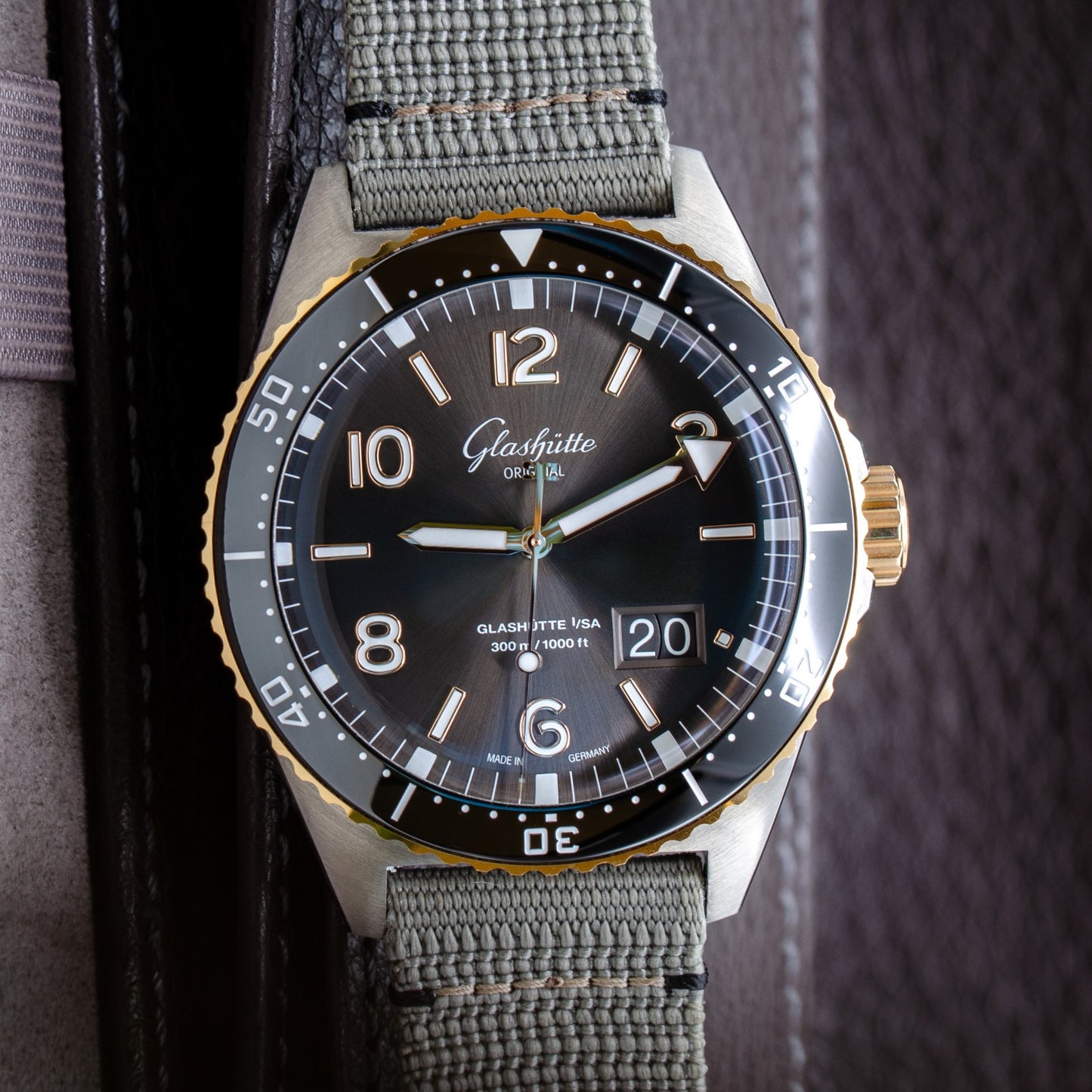 Glashütte Original SeaQ Panorama Date Steel & Rose Gold 1-36-13-04-91-34