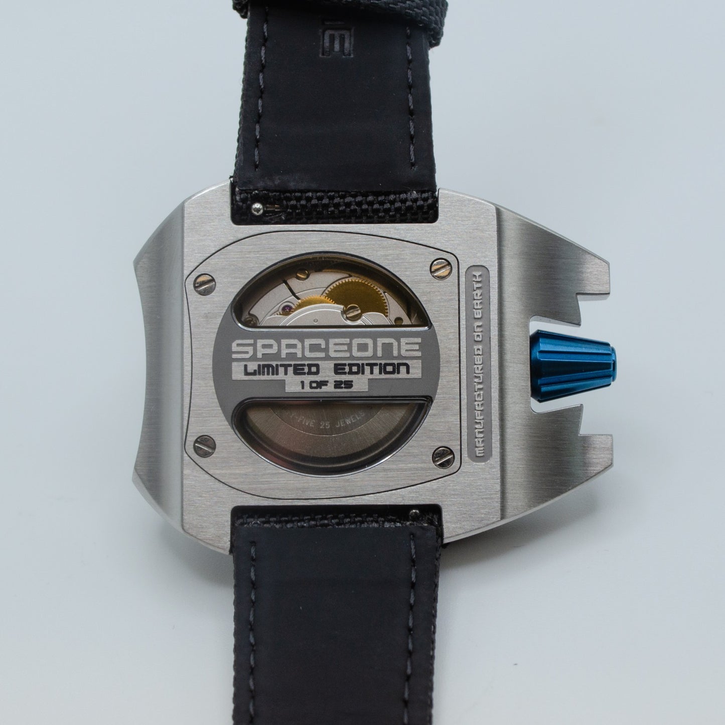 SpaceOne Jumping Hour Limited Topper Edition