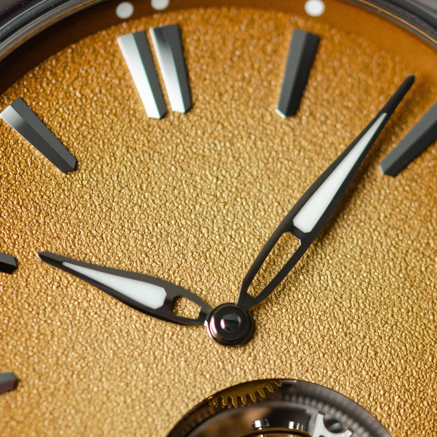 H. Moser & Cie. Pioneer Tourbillon Amber Sand - Bucherer Exclusive