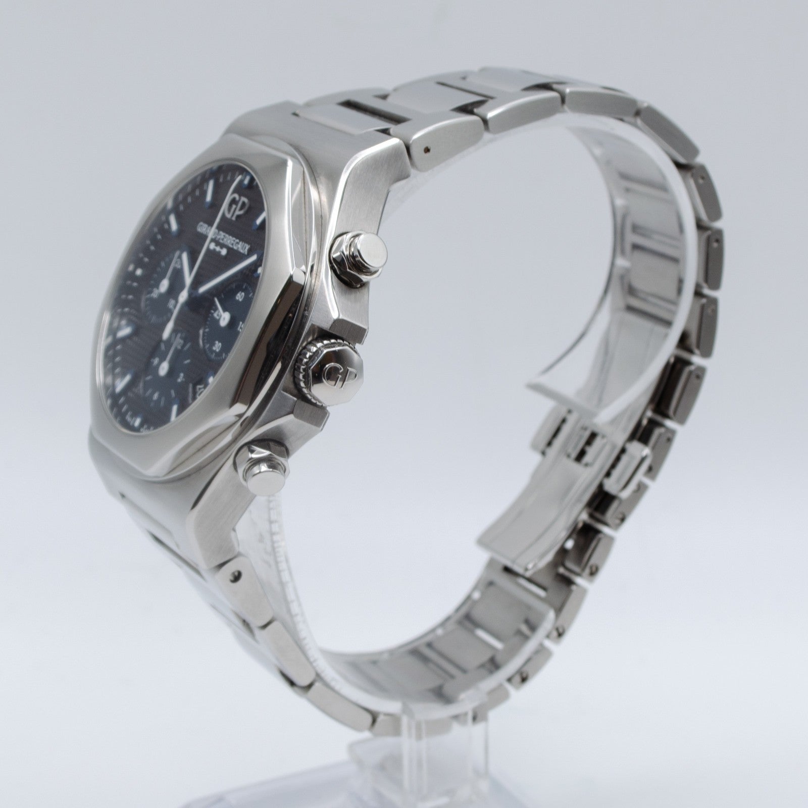 Girard-Perregaux Laureato Chronograph 81020-11-631-11A Black Dial Full Set