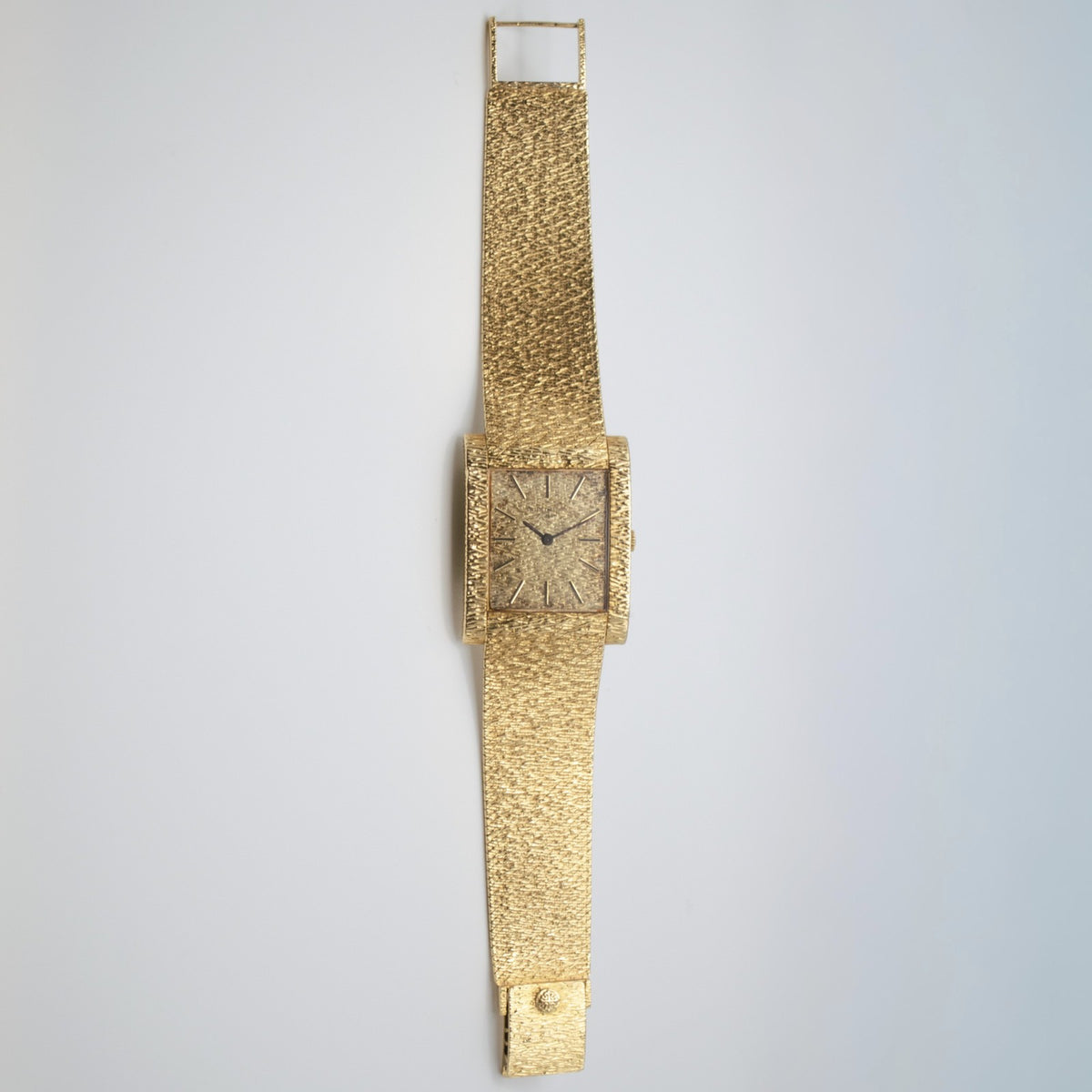 Patek Philippe Ref. 3553/1 18K Yellow Gold Bark Finish 1969 with Extract